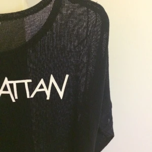 Medellång klänning, med hål, genomskinlig. Snyggare i verkligheten! Strl S - Medellång klänning, med hål, genomskinlig. Snyggare i verkligheten! Strl S