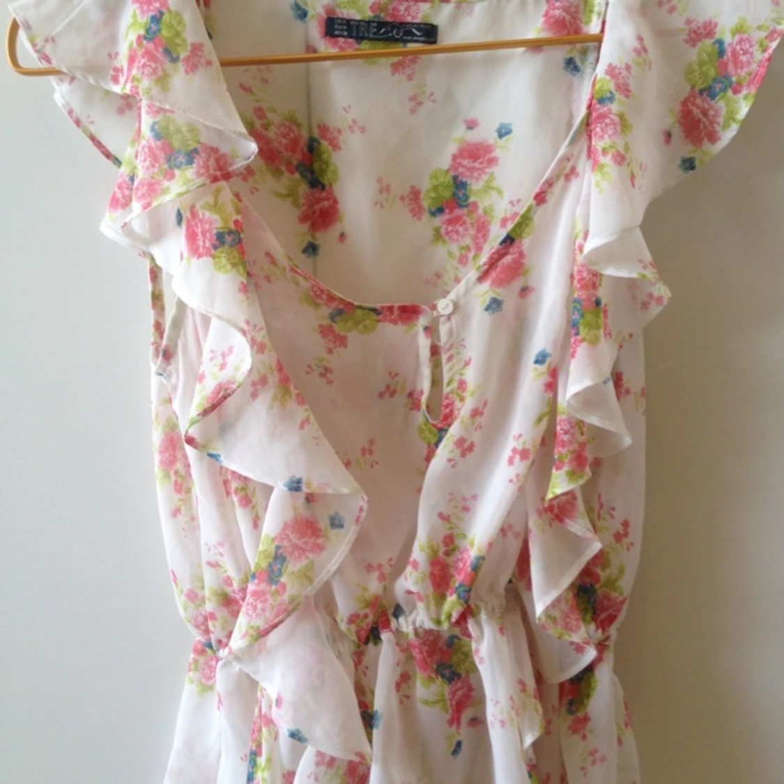 Jättefin transparent blommig blus/linne från Zara. Storlek M, men passar mig som har XS/S. - 1407314580