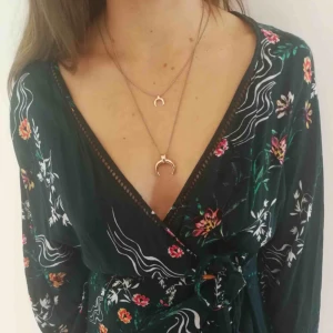  - Bohemisk sommarklänning. Storlek M, men passar de flesta.