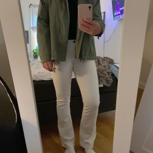 Cool Jacka - En grön oversized jacka. Använd man 3 ggr! Av märket Soya. 