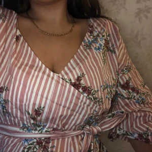 Klänning storlek 40 - Klänning aldrig användt 