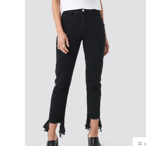 Jeans som är för små för mig så aldrig använda. Slutsålt på hemsidan. Jeans & Byxor.