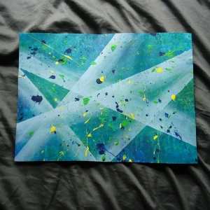 Cool målning på kanvasduk💙💚💛 - En cool färgglad målning på kanvasduk. 31cm x 42,5cm. 50kr pluss frakt.