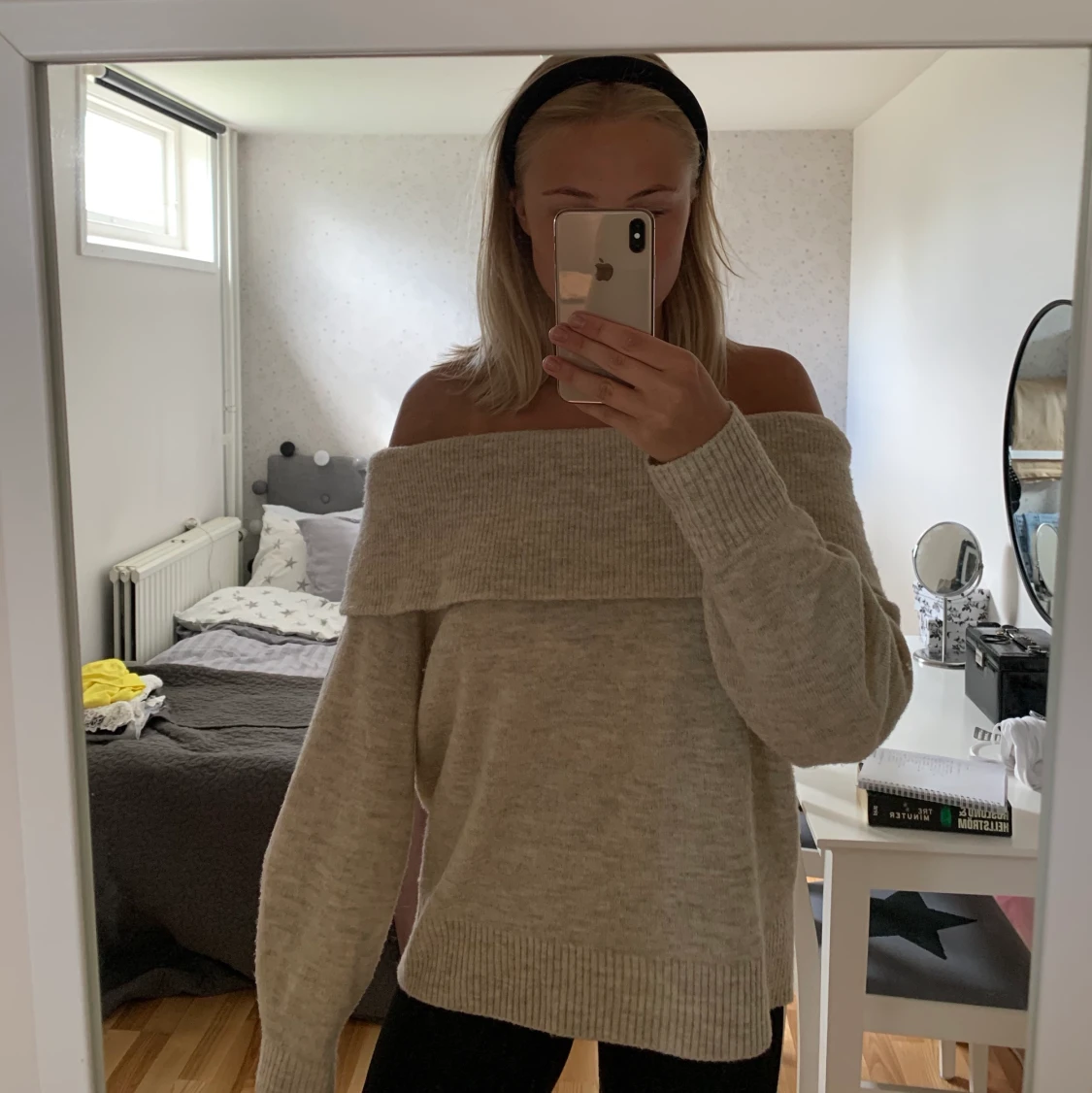 Stickad offshoulder storlek s - 91