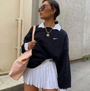 Söker tenniskjol✨ - Söker tenniskjol till rimligt pris, helst storlek xs-s🥰 Behöver inte vara en viss färg, men helst vit eller nån ljusare färg☺️❤️ 