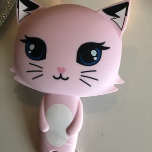 Katt hårborste  - Världens sötaste hårborste 😍😻😻😻mjauuu! 