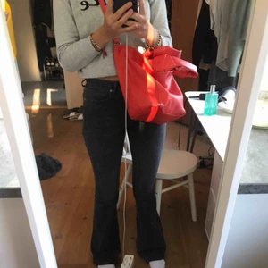  - Snygg rödorange oanvänd väska från zara