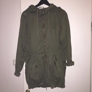  - Overzise jacka från Junkyard.