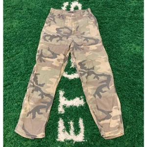 Camouflage-cargobyxor - Camouflage-cargobyxor från TopShop!!!