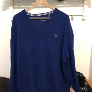 Gant tröja 4XL - Gant tröja 4xl stickad. I princip oanvänd 9/10 i skick. Vid köp av flera varor går priset att diskutera. Köpare står för  frakten (PostNord skicka lätt 63kr upp till 1kg). För mer detaljer, skriv. 