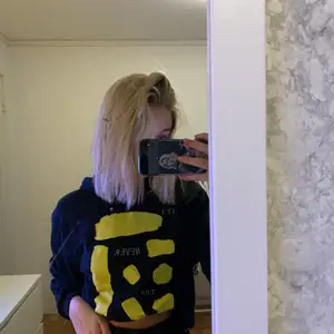 Snygg hoodie från NAKD,  storlek xs 150 kr🥰