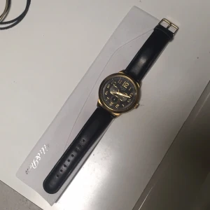  - Nästan oanvänd klocka 