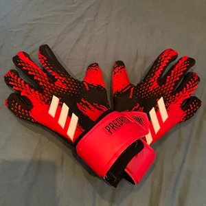 Adidas Predator - Adidas Predator målvakts handskar. Strl. 8🔥