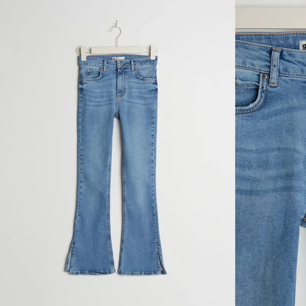 Helt nya bootcut jeans med slits på utsidan av benet. Storlek M. Jeans & Byxor.