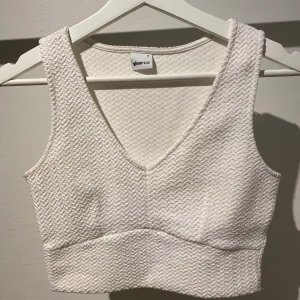 Topp - Väldigt bekväm och stretchigt material