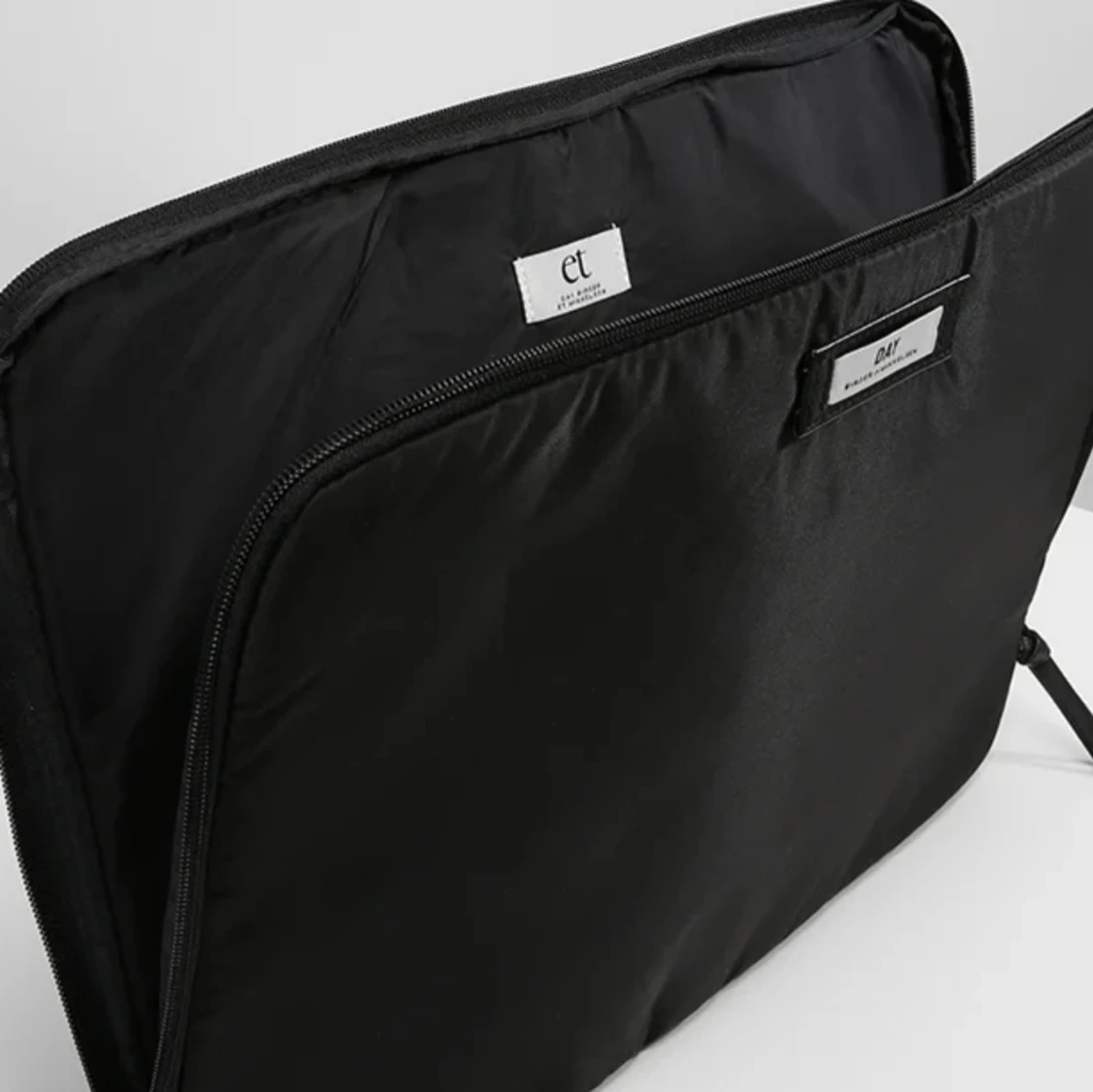 DAY Birger et Mikkelsen Datorfodral - 90