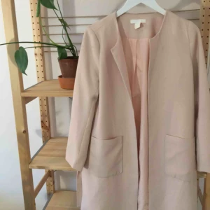  - Passar bra på senvår/sommar/tidig höst. 