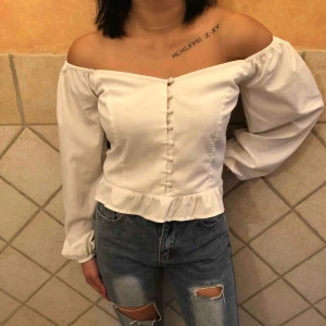  - Storlek S men passar även XS. Använt få tall gånger.