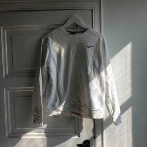 Svit sweater från Nike strl m