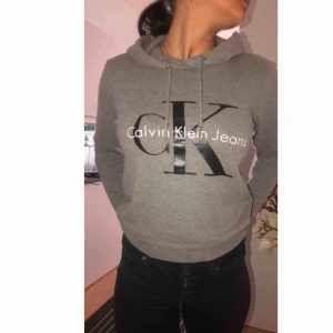  - En snygg hoodie från Calvin! 