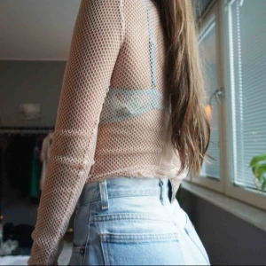  - ljusrosa nättröja storlek S från Gina. 70 kr inklusive frakt🥳