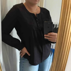  - Skjort/blus från lager 157