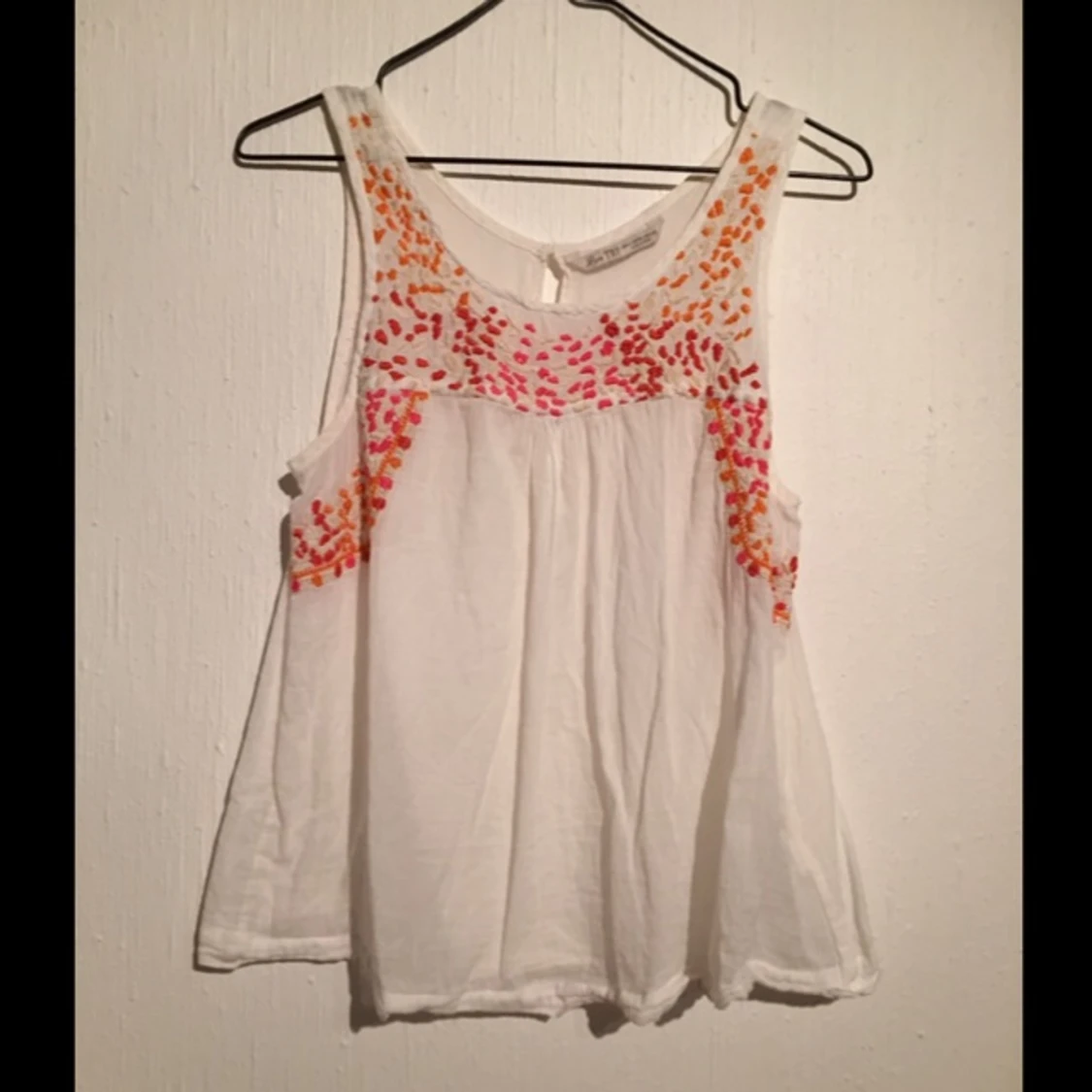 Linne med detaljer från Zara