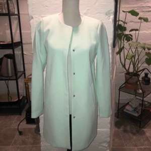  - Jättefin kappa i storlek S. Knappt använd! 