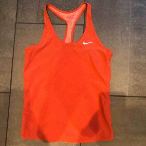  - Nike träningslinne 