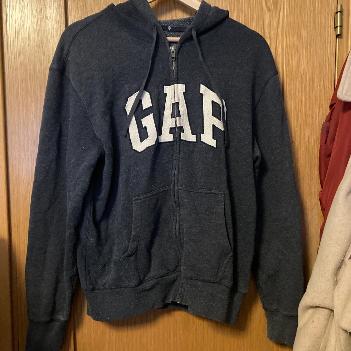 GAP huvtröja i storlek M
