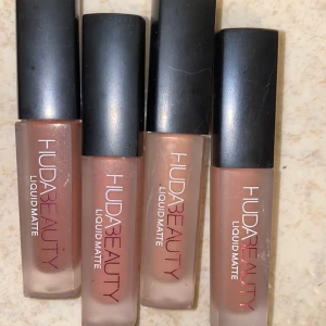 Smink - Helt nytt set. Äkta huda beauty 