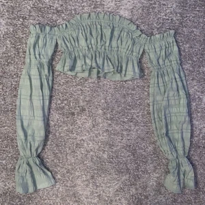 Off shoulder - skitfin men passar tyvär inte på mig☺️