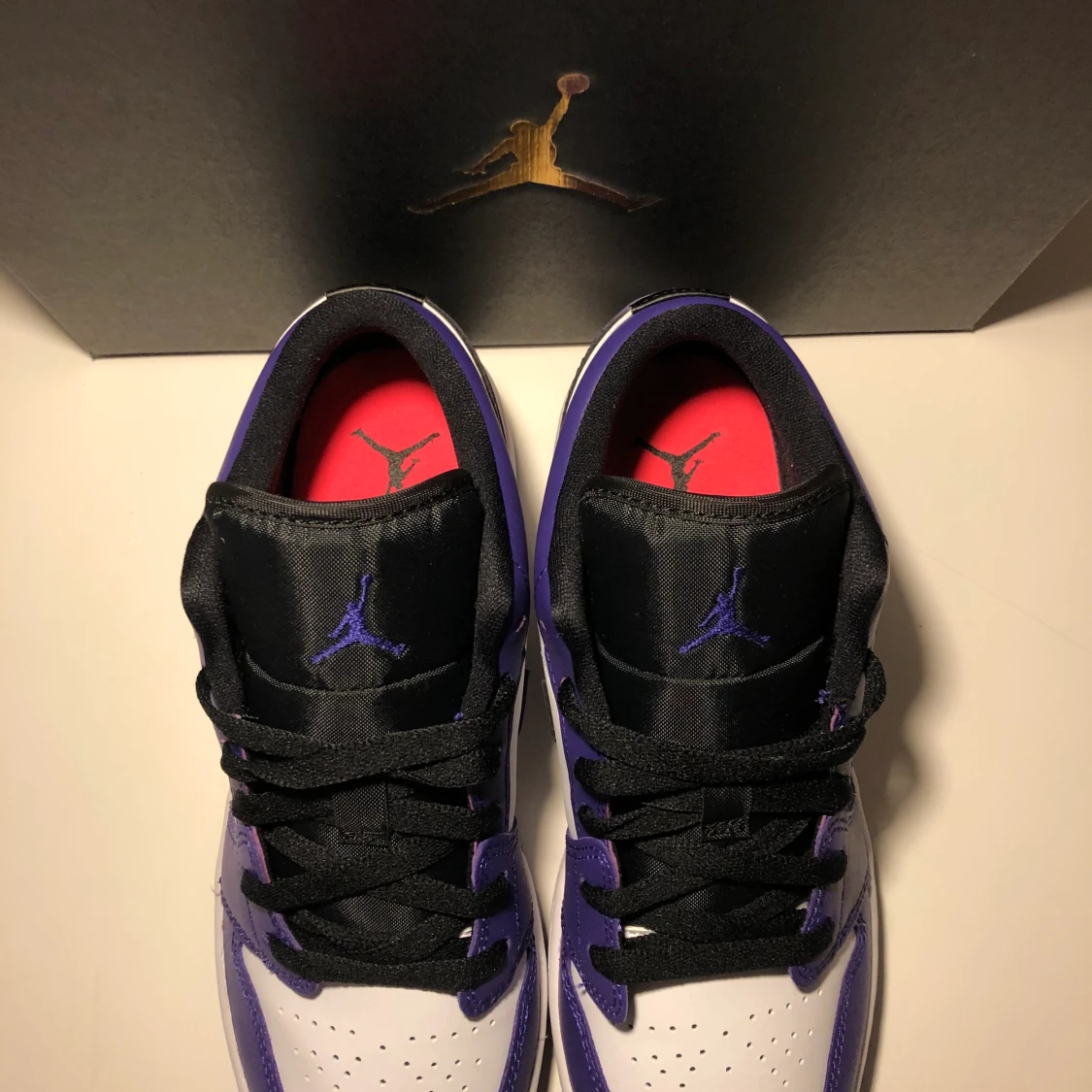 ”Jordan 1 purple court low” - 91