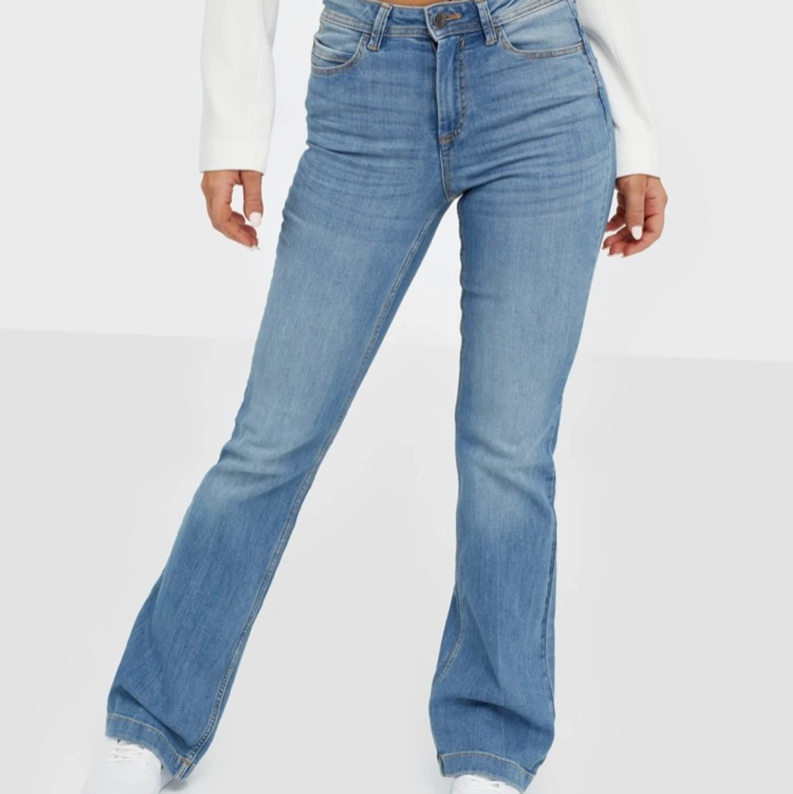 LÅGMIDJADE JEANS - 90