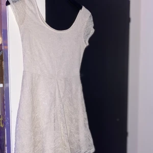 Klänning  - Klänning från hm storlek 36☺️ jätte fin fast för liten för mig 