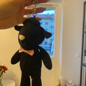 Nyckelring - Jättegullig nyckelring från bershka, Perfekt att hänga på ex. väskan också!