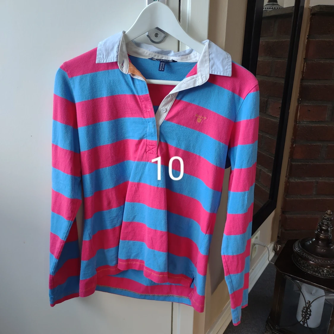 Märkeskläder i bra skick 