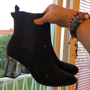 Stövletter  - Perfekt till festligare tillfällen! Använda en gång. 