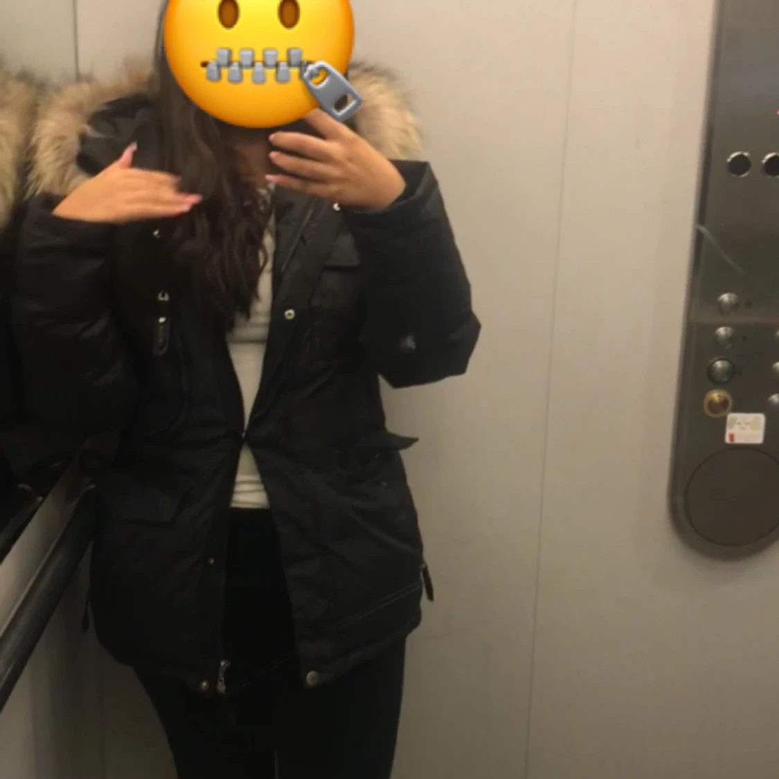 Hollies jacka storlek 38 