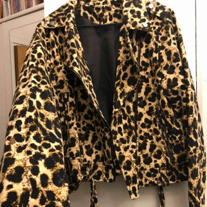  - Leopard bikerjacka 