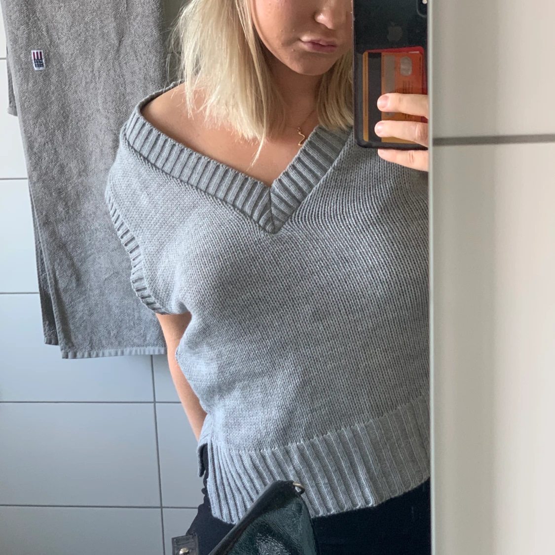 Trendig stickad väst