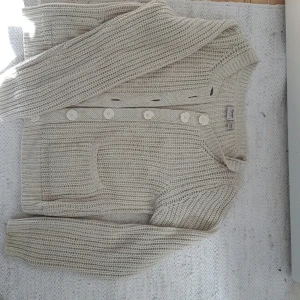  - cardigan from esprite 