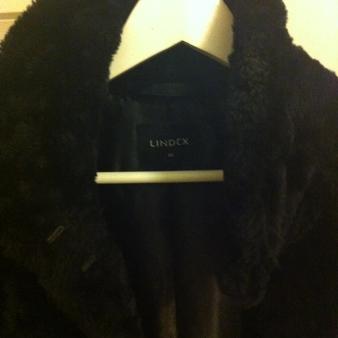 Jättefin & mysig pälsjacka, oäkta. Från Lindex, använd få gånger, storlek XS, passar S