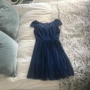  - Inköpt på nelly, sv märket Vila. Inköpt i höstas men aldrig använd! Superfin på 😍