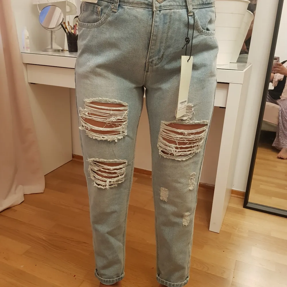 Jeans köpta på bohoo nya oanvända. Jeans & Byxor.