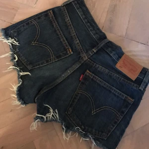  - Knappt använda :) kan skickas 