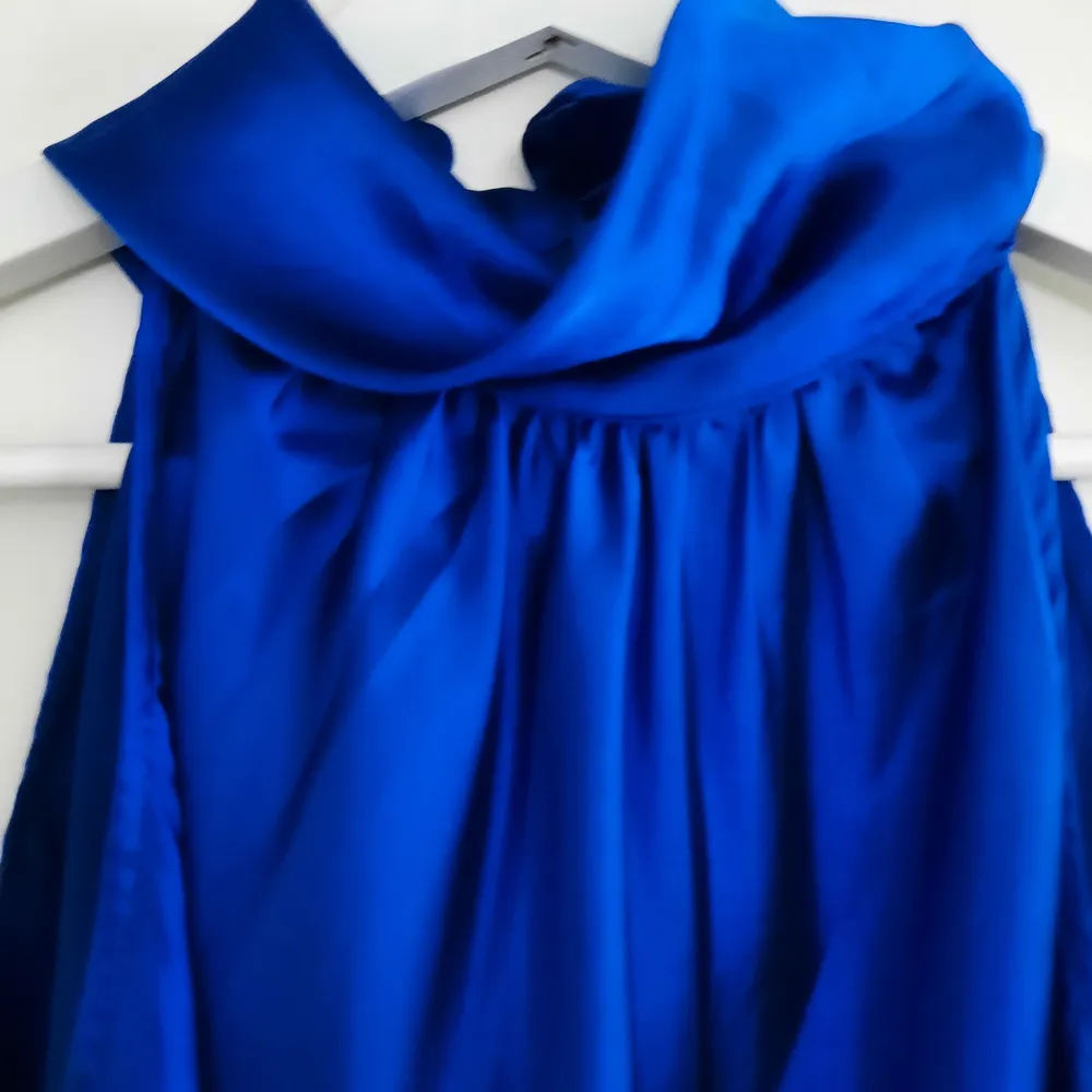 💫 Kornblå klänning i 