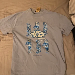 Eytys x Michiko Koshino T-shirt - Storlek S med oversized fit (passar även M)