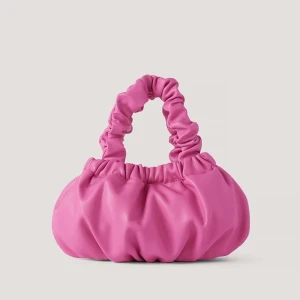 Wrinkle bag - Mini väska som jag aldrig har använt! Skickar gärna mer bilder! Orginal pris 249kr