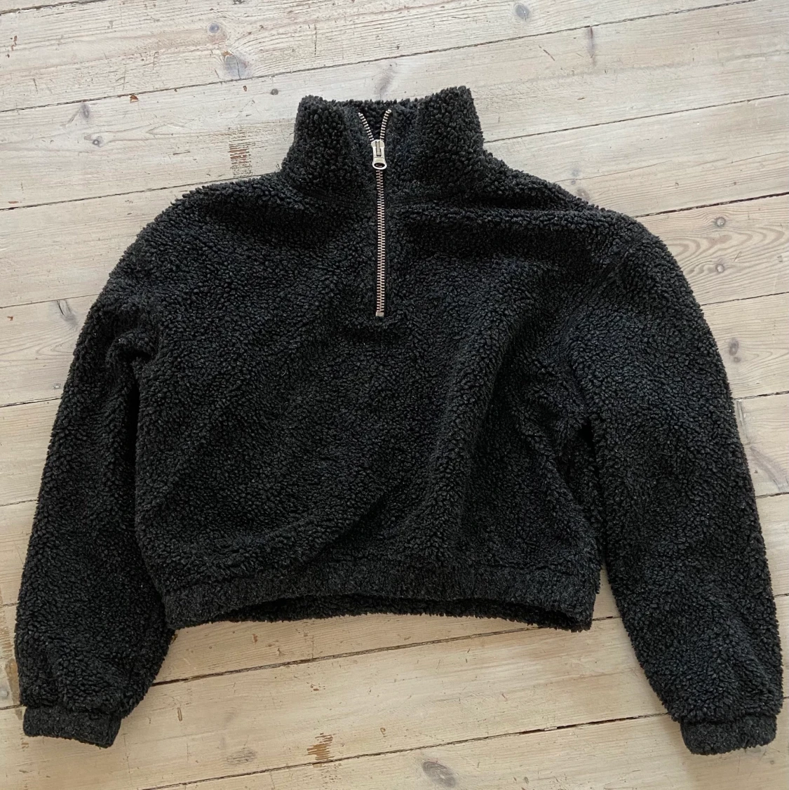 Zip up teddytröja weekday